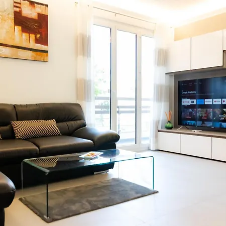 아파트 Wonderful Apartament, Near The Lake *